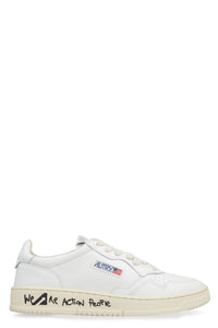Medalist leather low-top sneakers